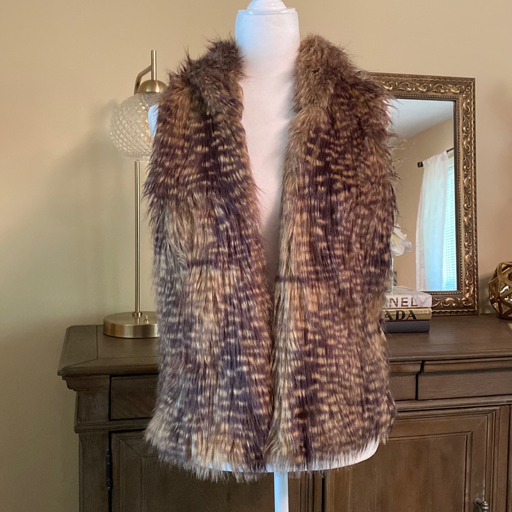 Mossimo Faux Fur Hooded Vest